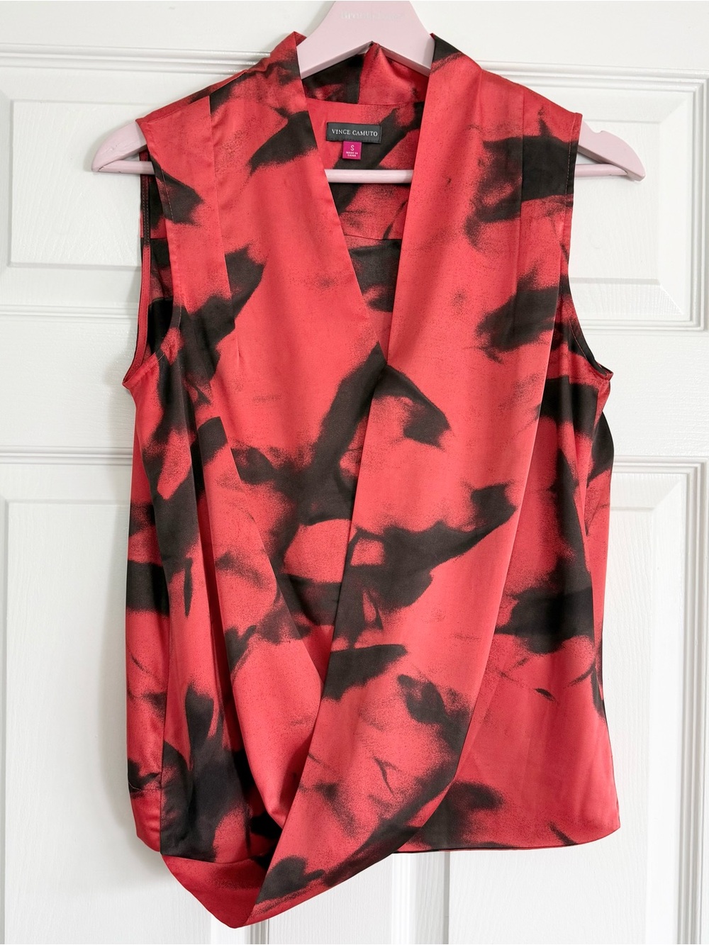 Vince Camuto Red-Coral and Black Criss-Cross Draped Top Small